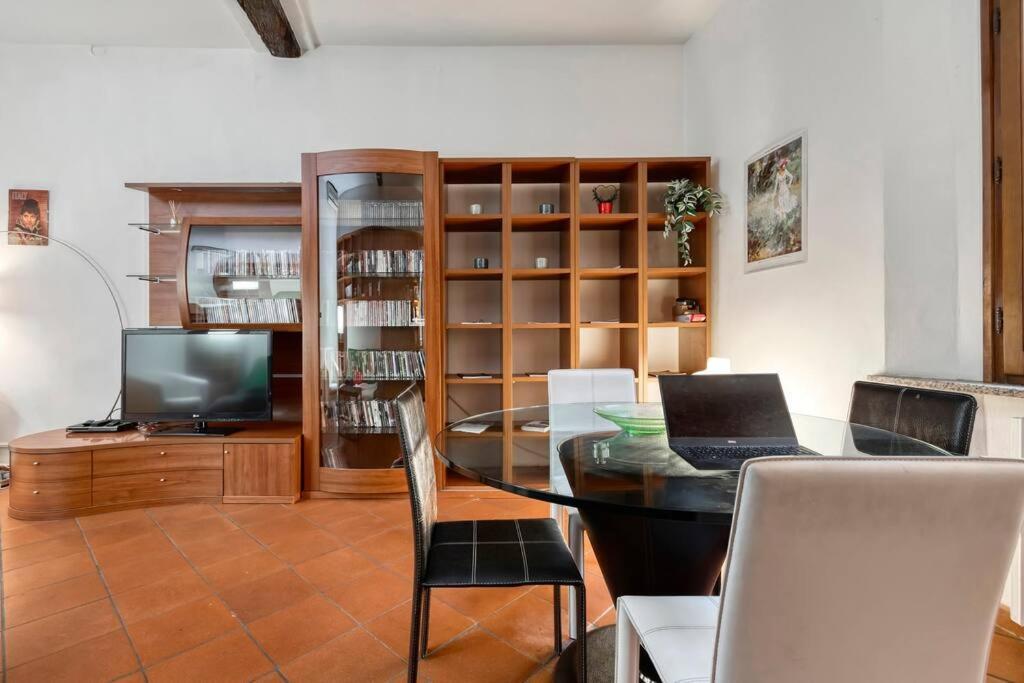 Fine Arts Apartment - Tv 40' Hd Netflix Prime Dazn Bologna Exterior photo